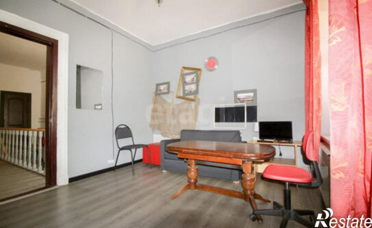 4-комн квартира улица Ушинского, 32,  д. 32