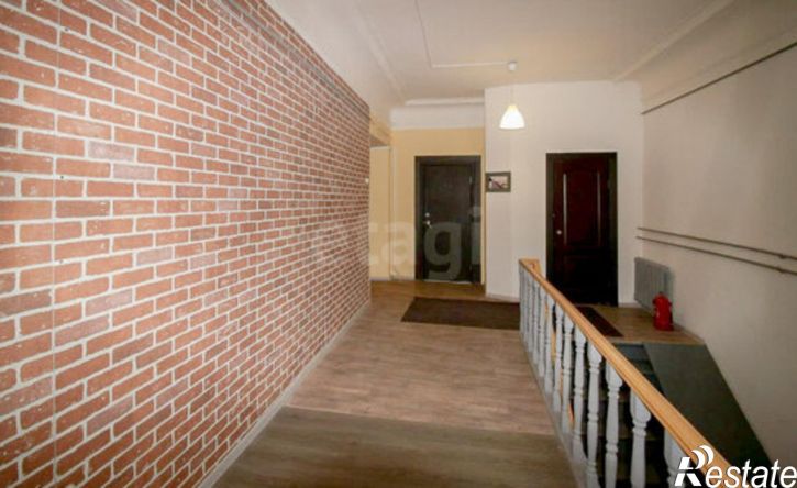 4-комн квартира улица Ушинского, 32,  д. 32