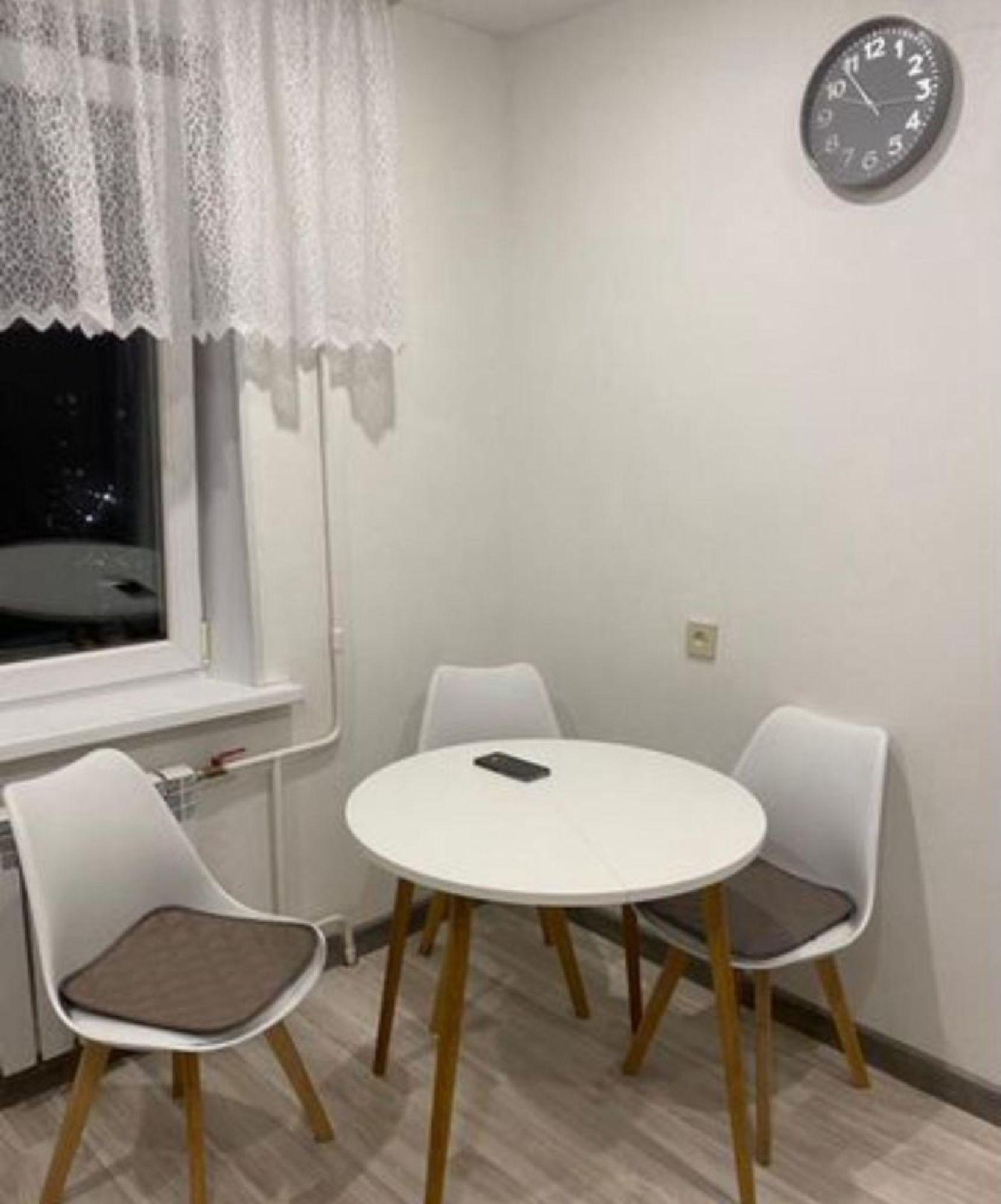 Сдать квартиру за 23 000 рублей на Сахарова ул, 13к2