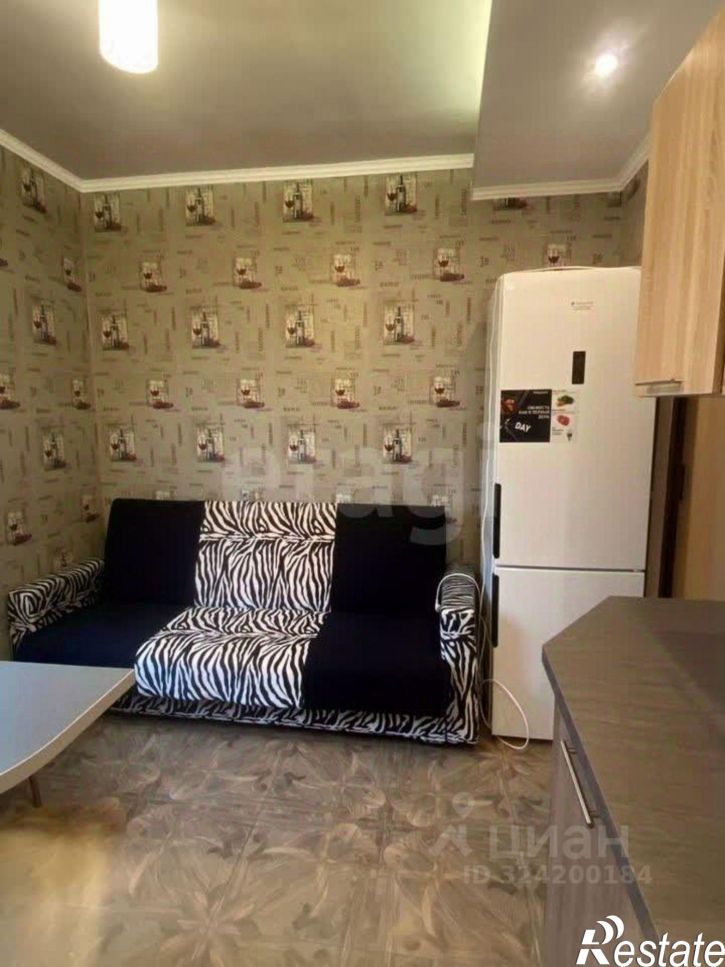 2-комн квартира 1-й Сиреневый проезд, 42,  д. 42