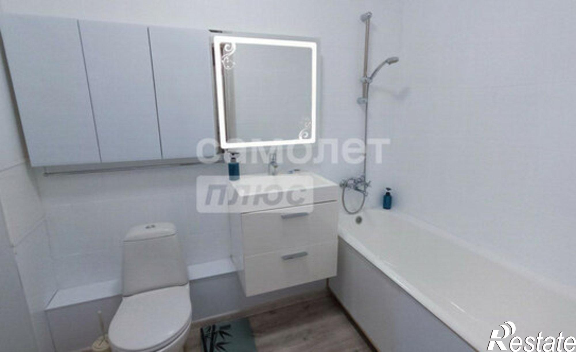 Купить квартиру за 4 550 000 рублей на улица Труфанова, 15 к2