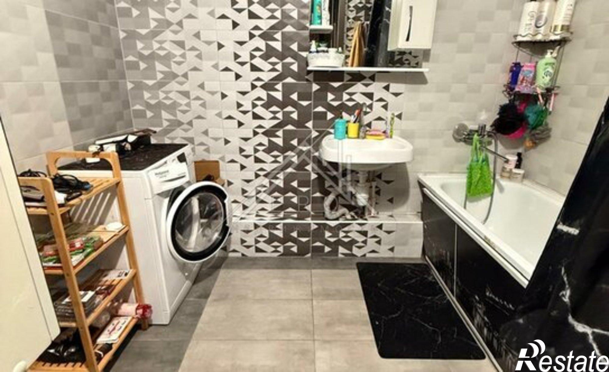 Купить квартиру за 7 000 000 рублей на ул Романовская, 12