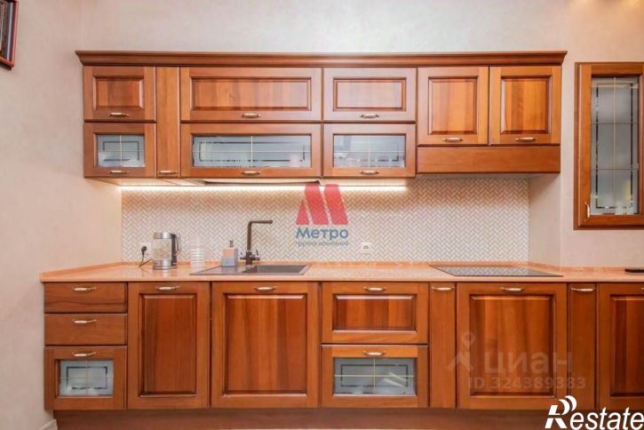 4-комн квартира улица Ушинского, 6А,  д. 6А