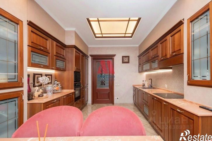 4-комн квартира улица Ушинского, 6А,  д. 6А