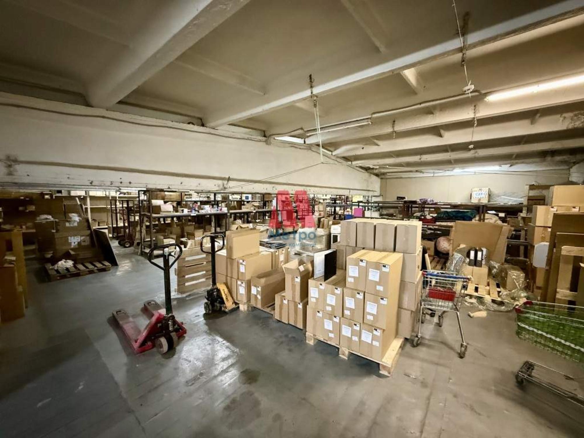 Сдать складское помещение за 380 000 рублей на Полушкина Роща улица, д.1