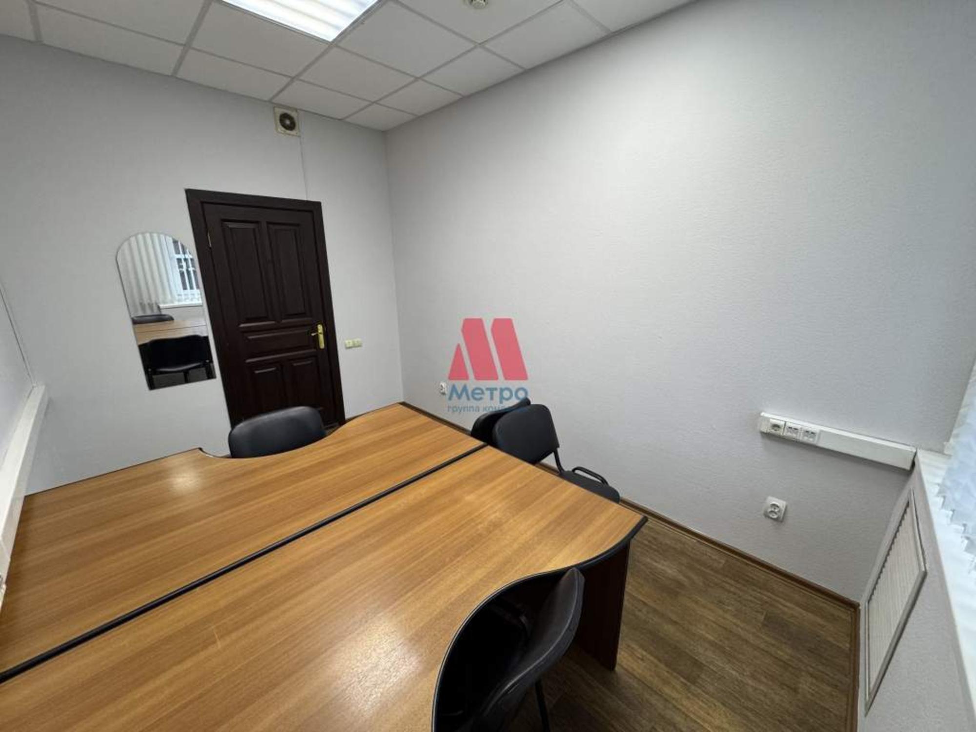 Сдать офис, помещение под офис за 14 520 рублей на Республиканская улица, д.112