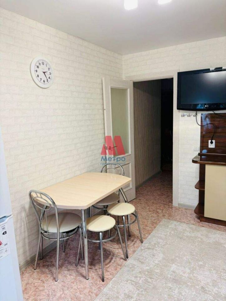 2-комн квартира Брагинская улица, д.17