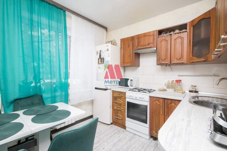 2-комн квартира Батова улица, д.5