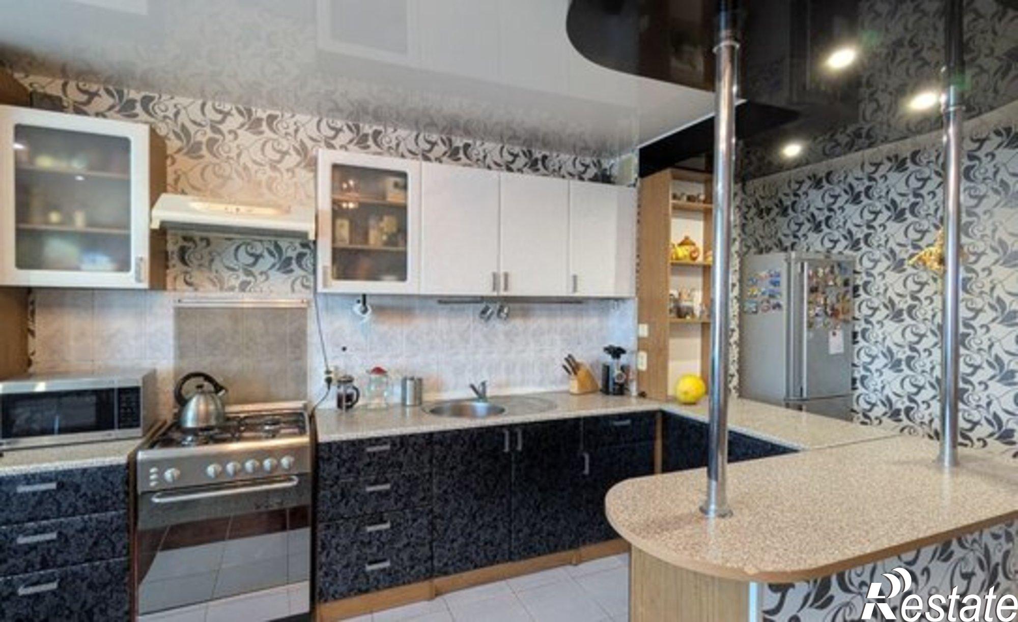 Купить квартиру за 7 800 000 рублей на ул Индустриальная, 9 3