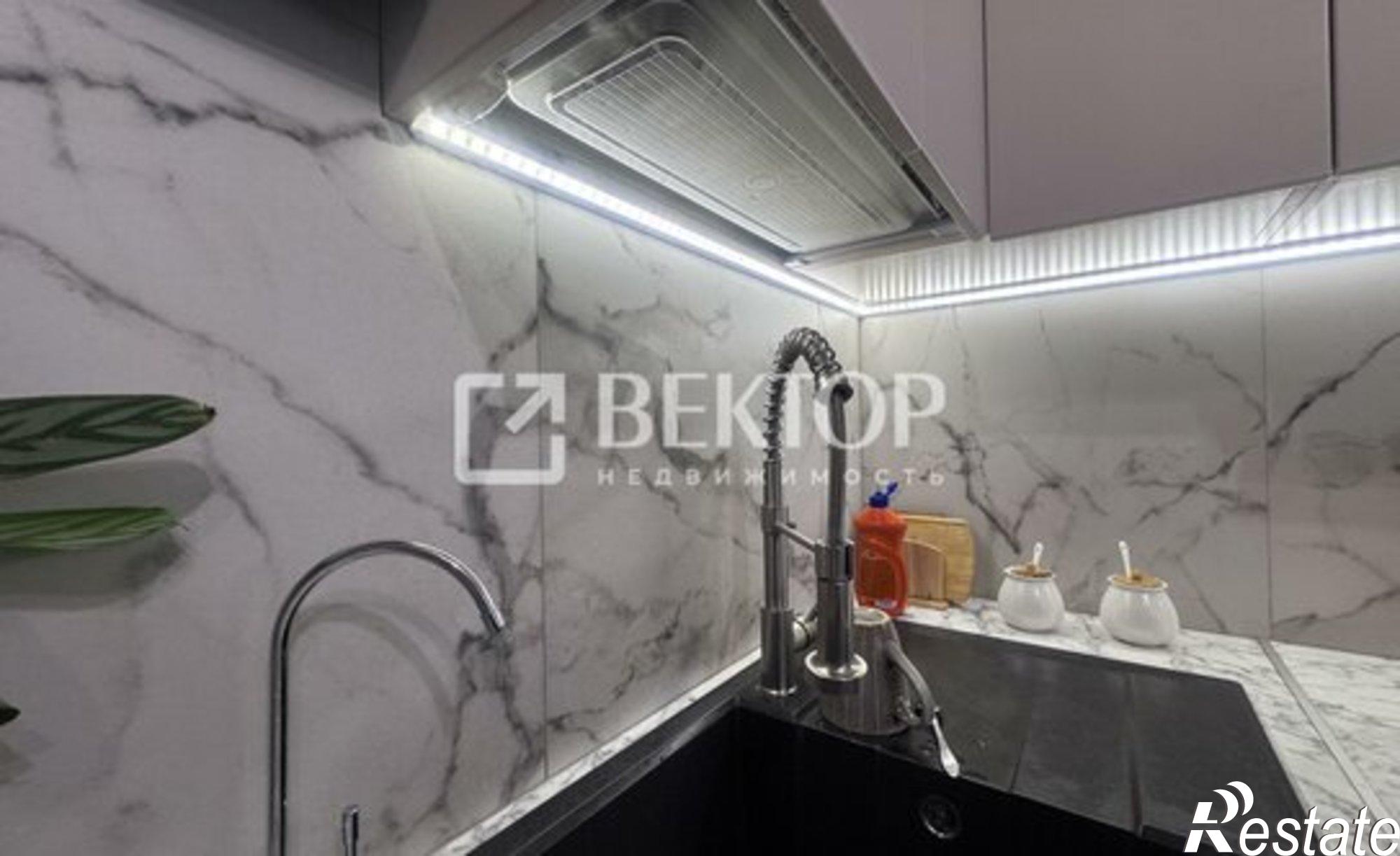 Купить квартиру за 10 900 000 рублей на ул Карла Либкнехта, 11/12