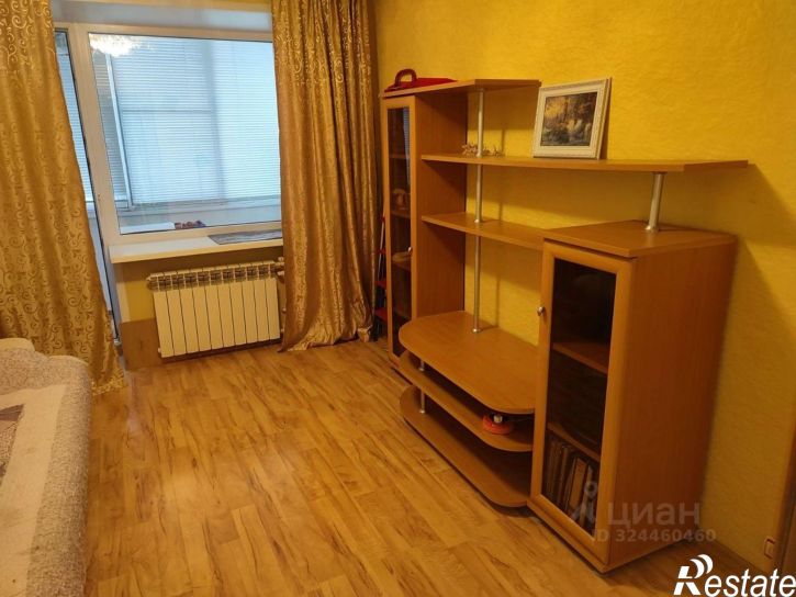 3-комн квартира поселок Октябрьский, 20,  д. 20