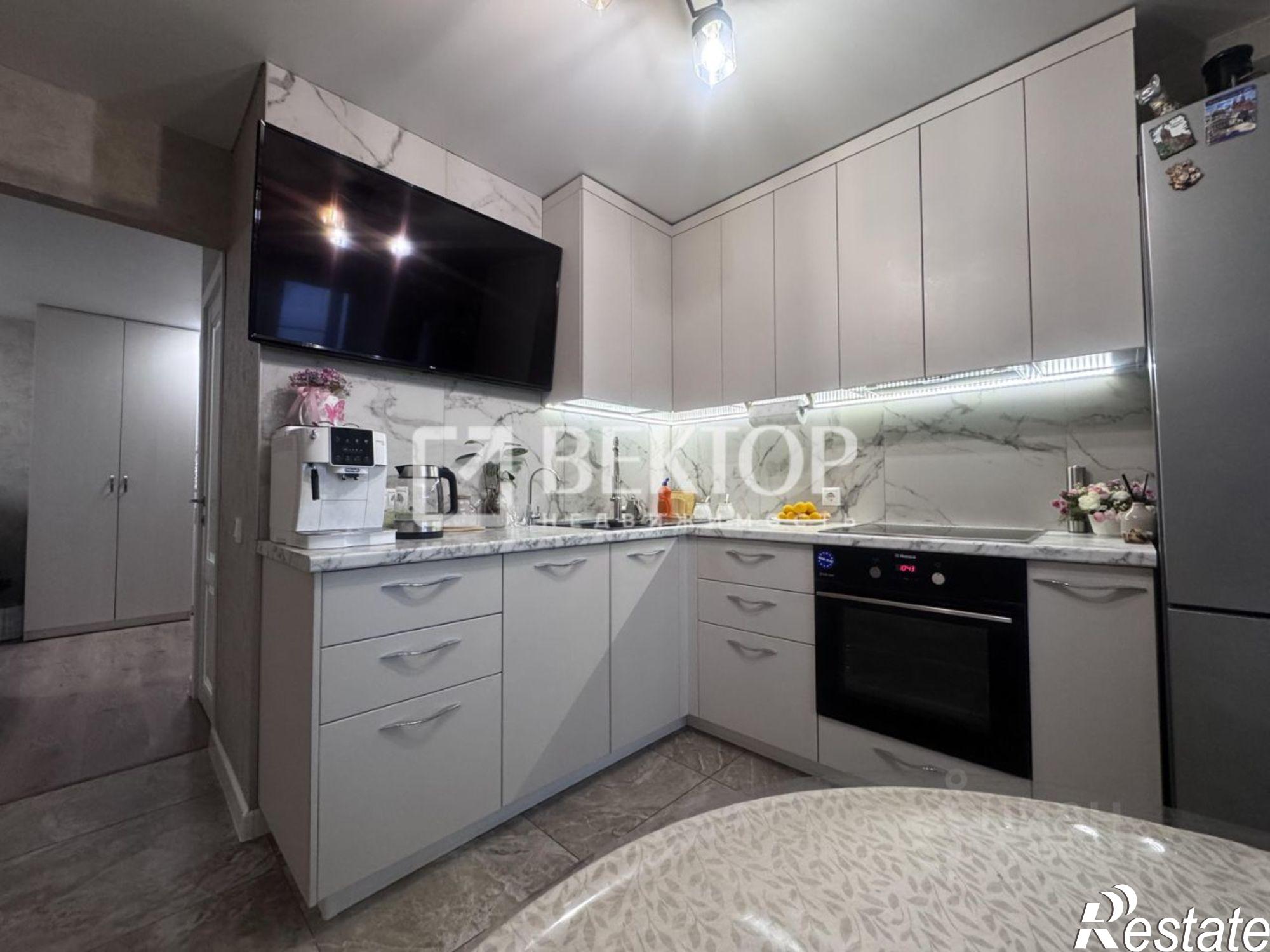 Купить квартиру за 10 900 000 рублей на улица Карла Либкнехта, 11/12