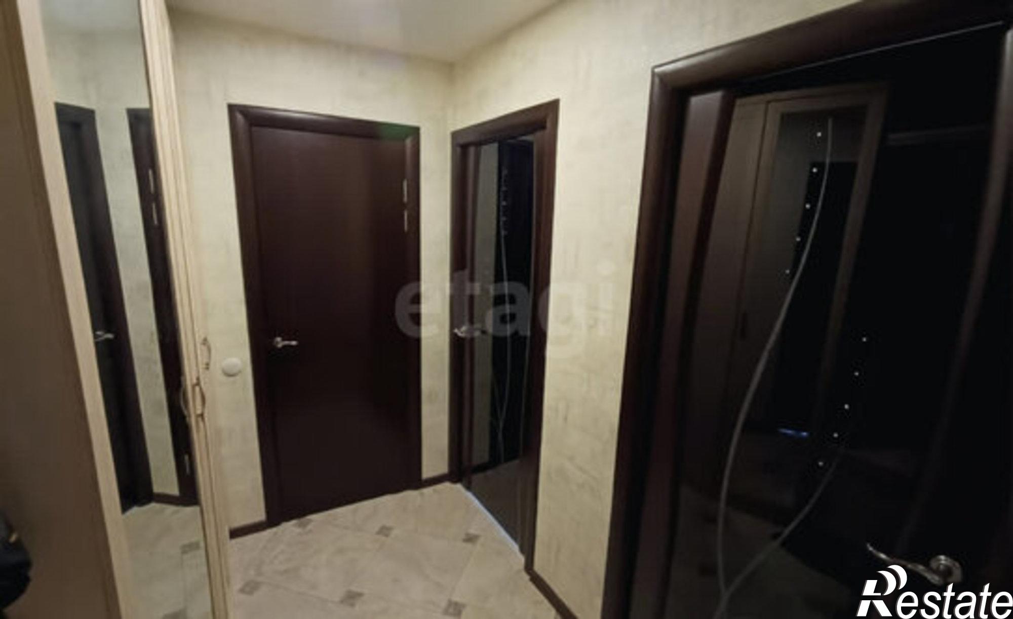 Купить квартиру за 5 100 000 рублей на ул Панина, 3 5