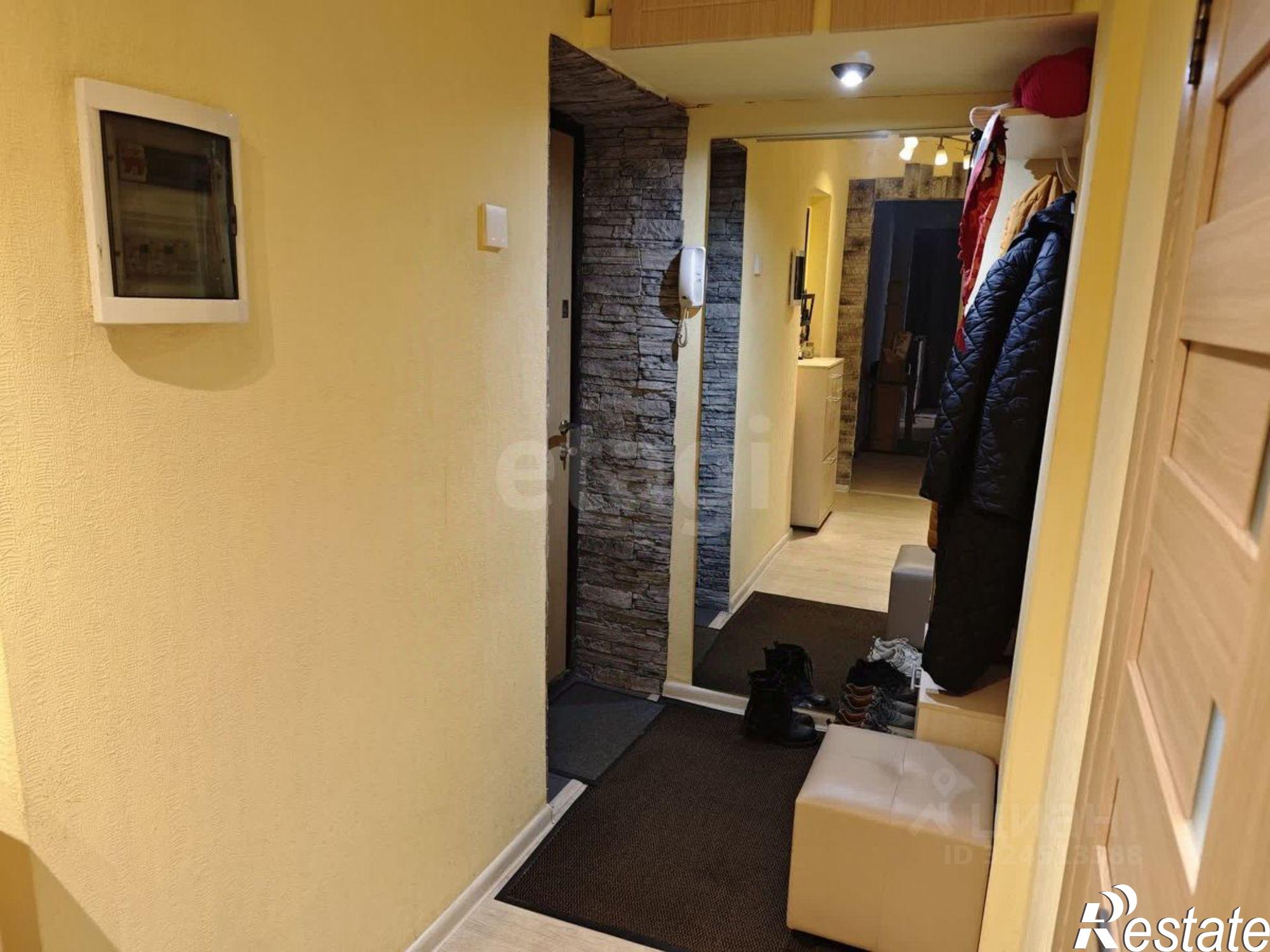 Купить квартиру за 3 000 000 рублей на Индустриальный переулок, 5