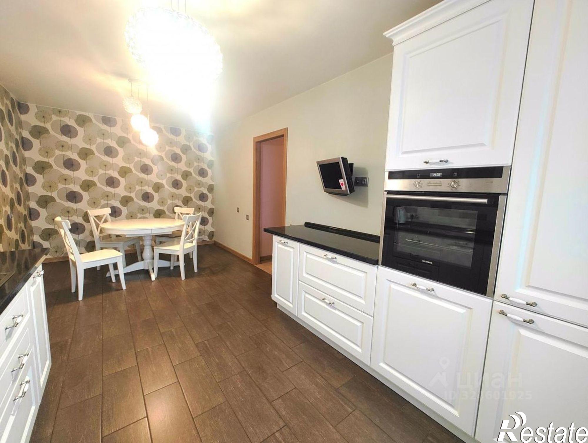 Купить квартиру за 19 000 000 рублей на улица Космонавтов, 4