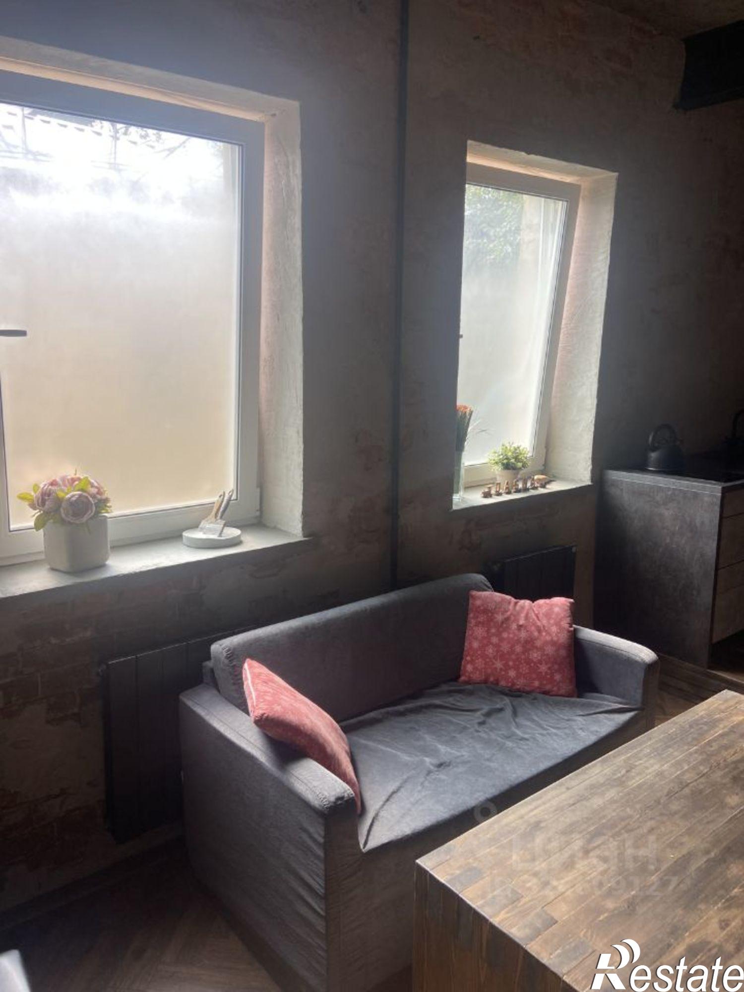 Купить квартиру за 10 800 000 рублей на Республиканская улица, 60/17