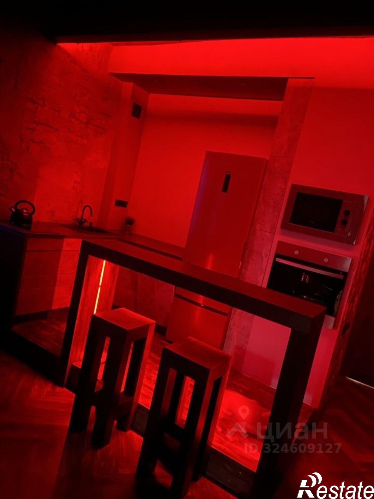 Купить квартиру за 10 800 000 рублей на Республиканская улица, 60/17