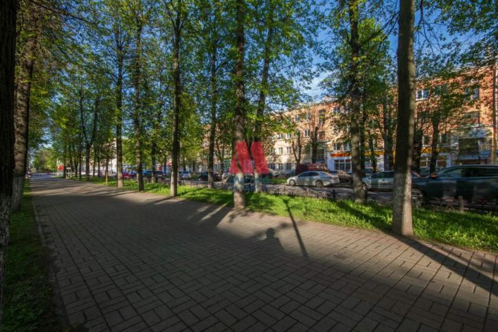 3-комн квартира Ленина проспект, д.15