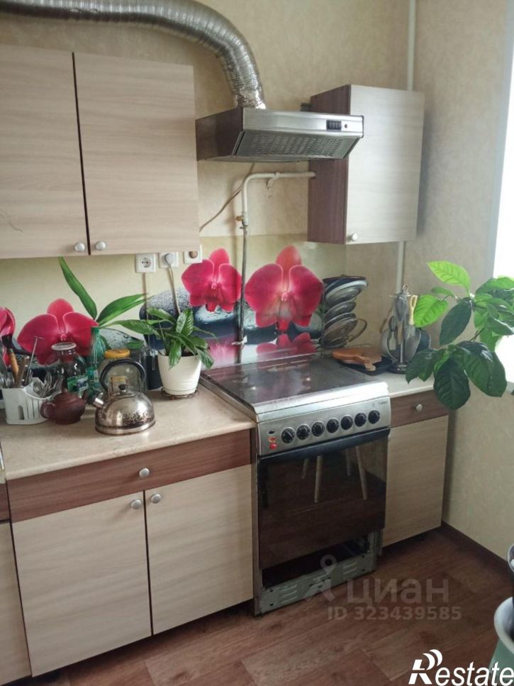 2-комн квартира проспект Машиностроителей, 13 к2,  д. 13 к2