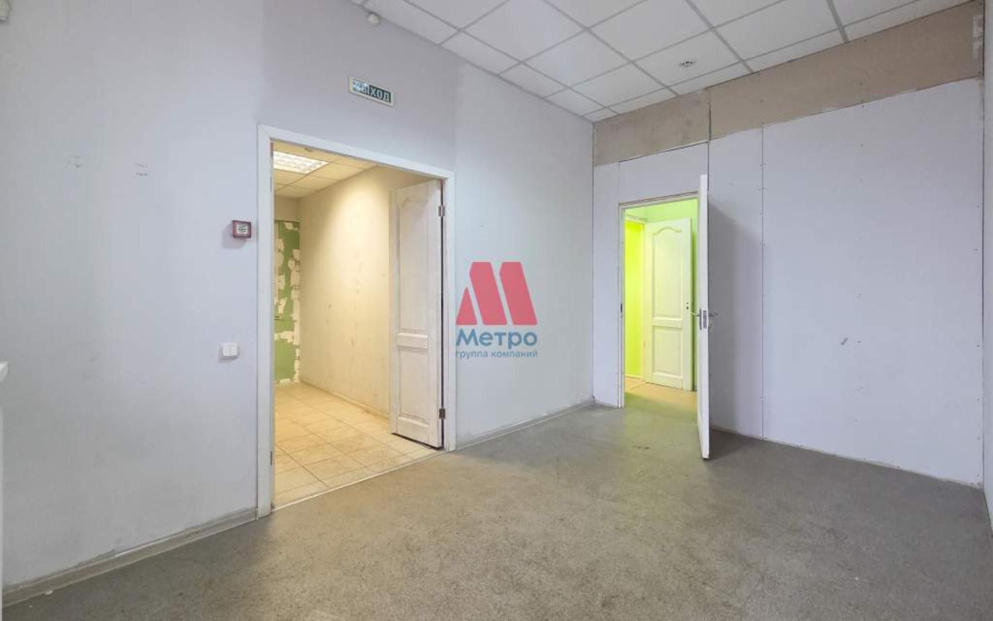 Купить помещение свободного назначения за 20 000 000 рублей на Нефтяников улица, д.5