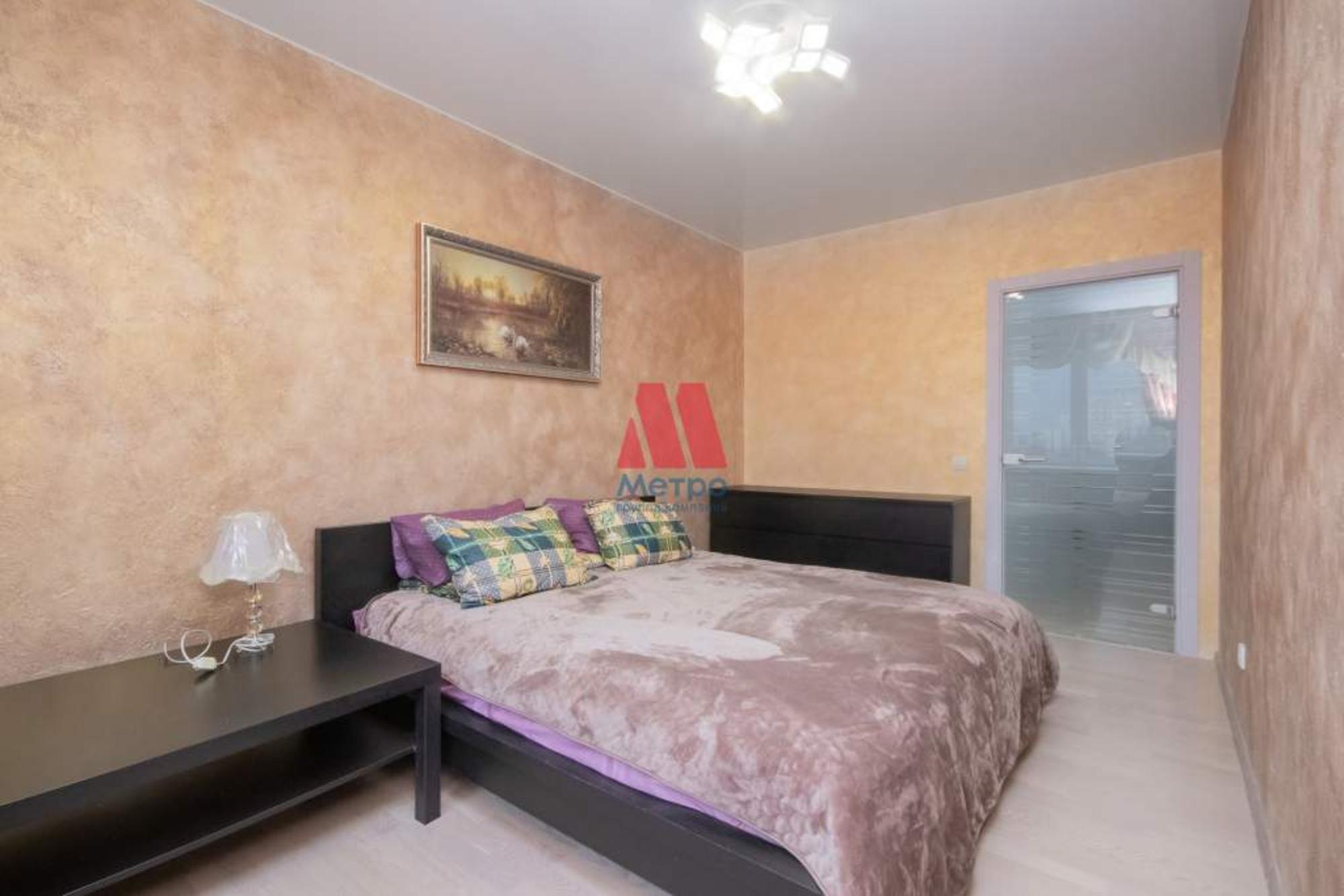 Сдать квартиру за 40 000 рублей на Жукова улица, д.5