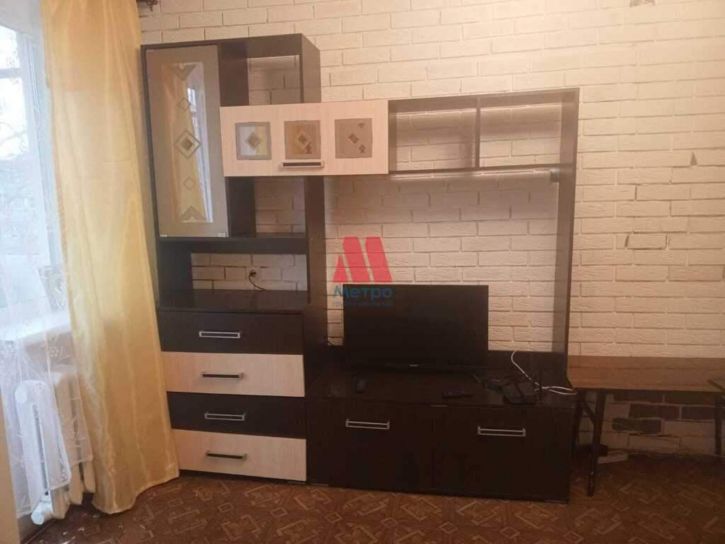 2-комн квартира Урицкого улица, д.11