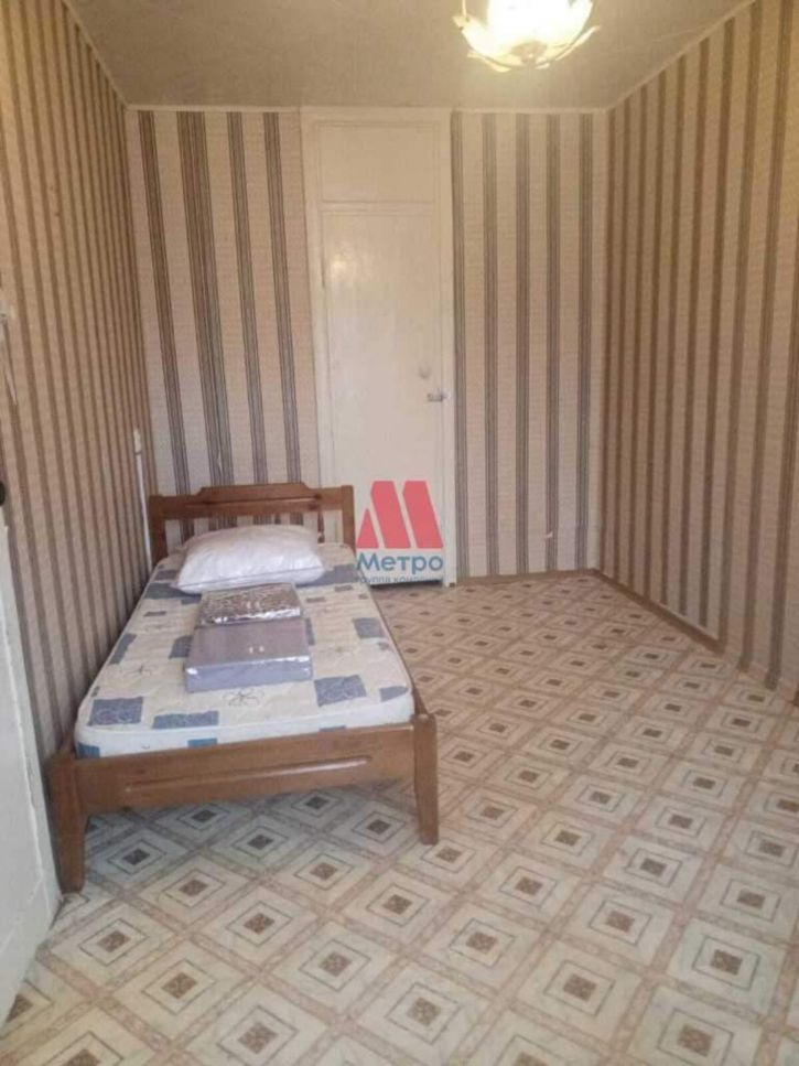 2-комн квартира Урицкого улица, д.11