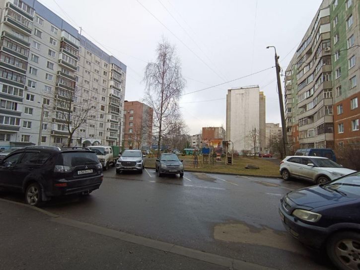 2-комн квартира Машиностроителей пр-кт, 46