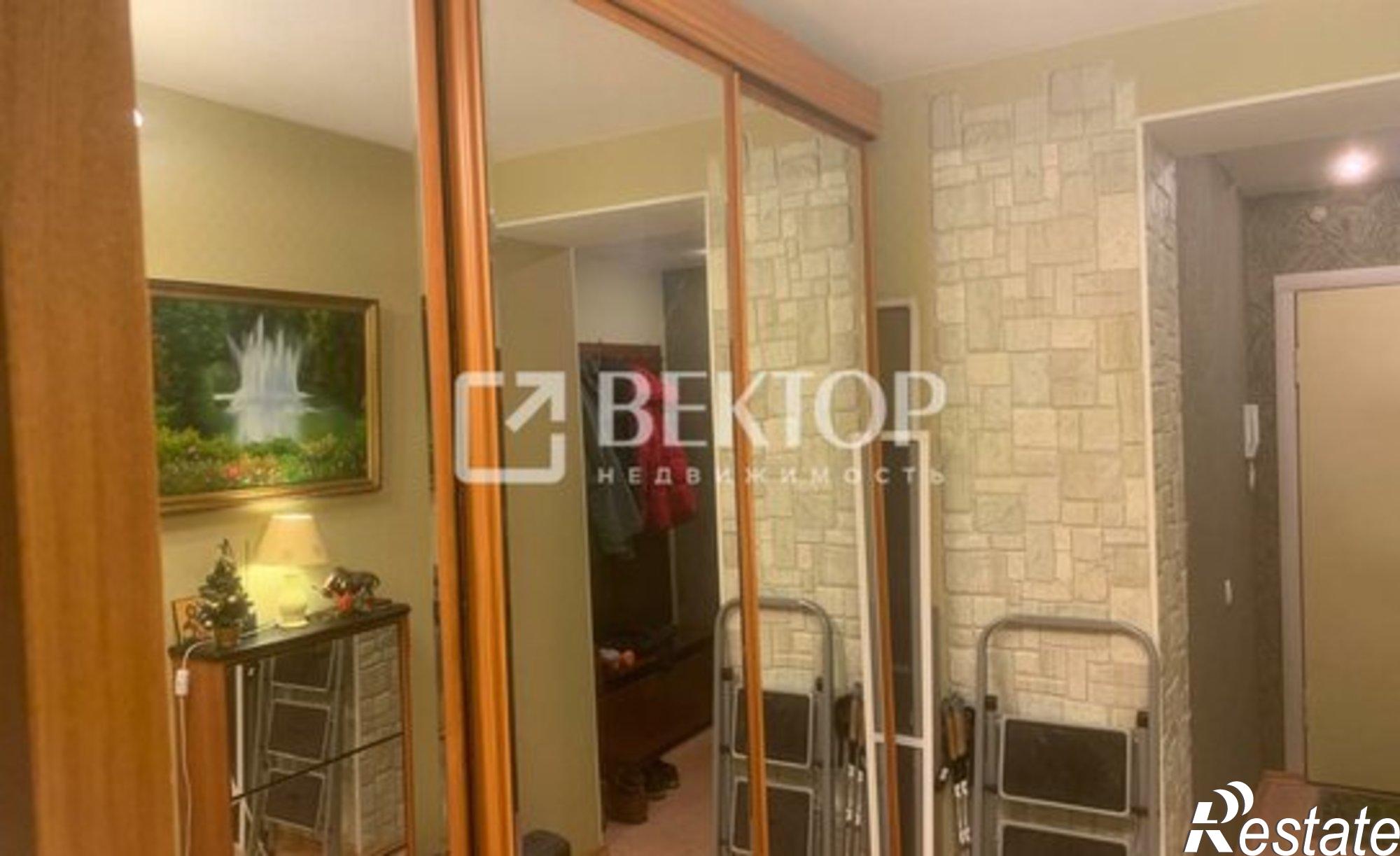 Купить квартиру за 5 700 000 рублей на улица Калинина, 33 к2