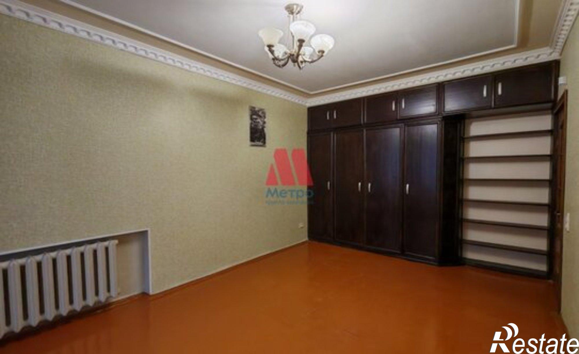 Купить квартиру за 16 500 000 рублей на ул Суркова, 7