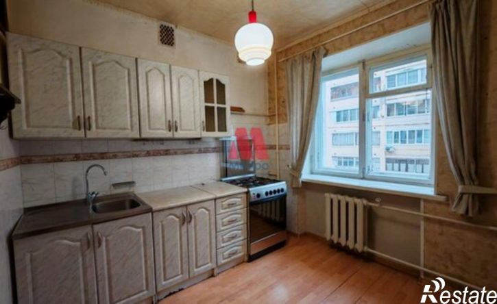 4-комн квартира ул Суркова, 7,  д. 7