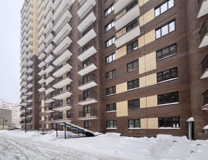 1-комн квартира Строителей ул, 18