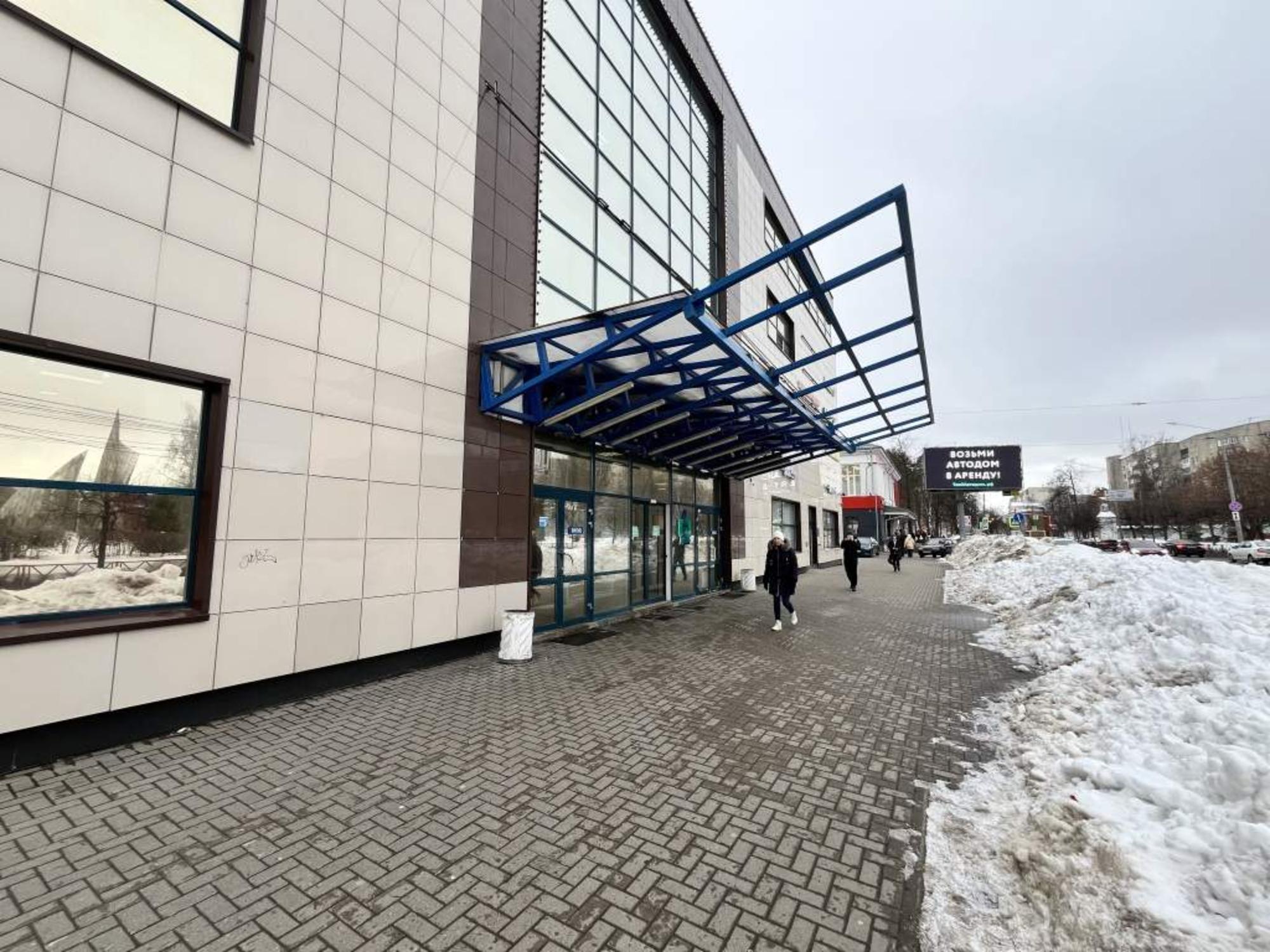 Сдать торговое помещение за 135 700 рублей на Республиканская улица, д.7