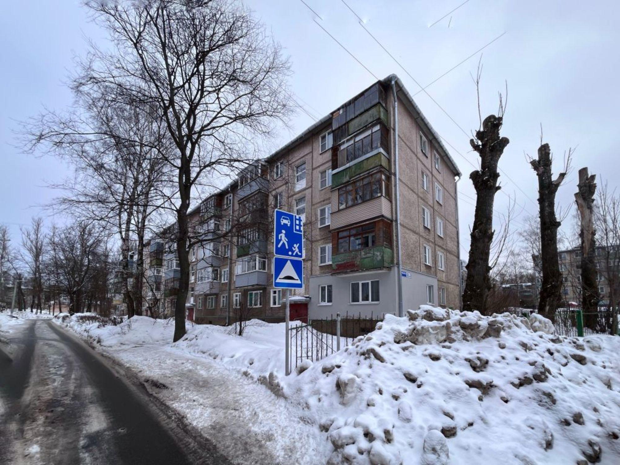 Сдать квартиру за 13 000 рублей на Труфанова ул, 22к2