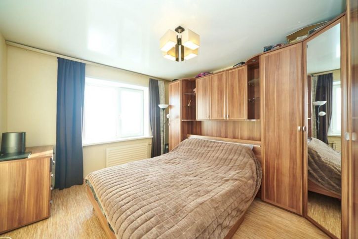 2-комн квартира Космонавтов ул, 9
