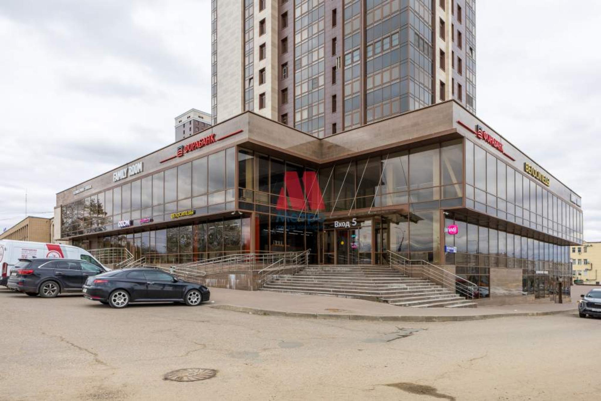 Сдать торговое помещение за 519 200 рублей на Московский проспект, д.78