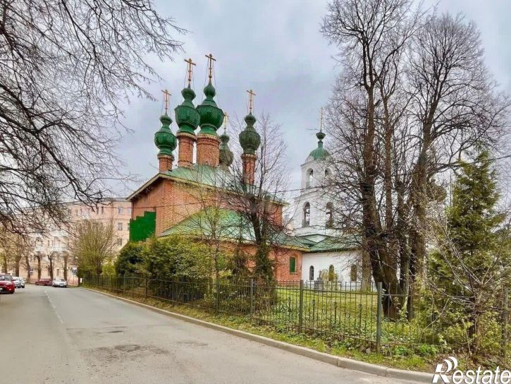 4-комн квартира ул Суркова, 6,  д. 6
