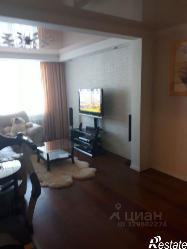 3-комн квартира улица Панина, 12,  д. 12