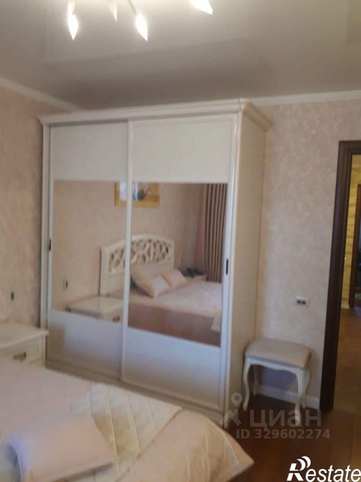 3-комн квартира улица Панина, 12,  д. 12