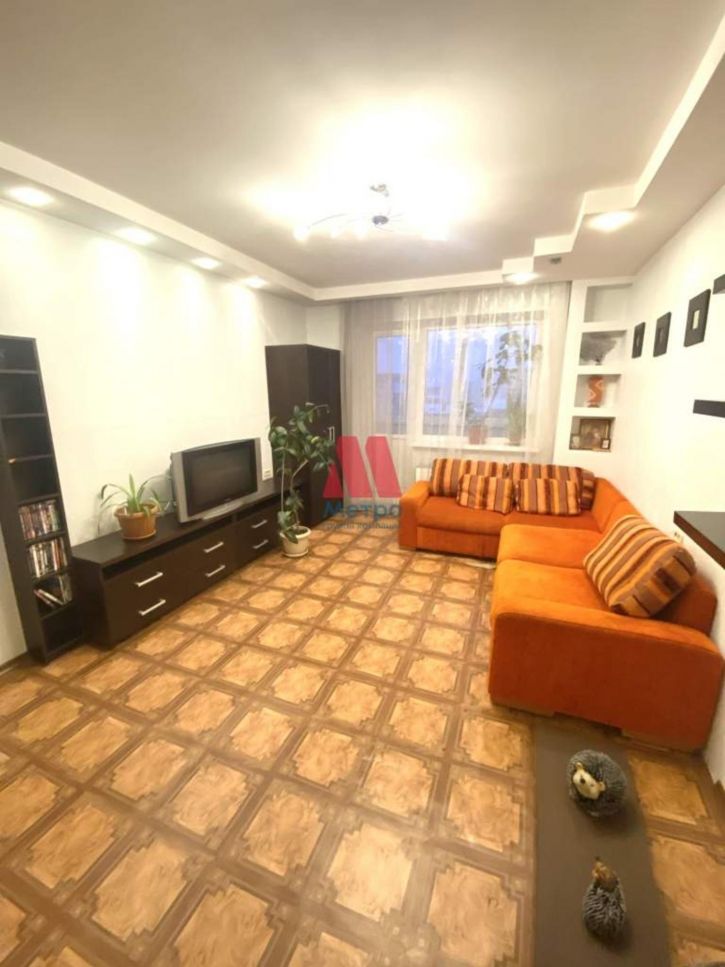 2-комн квартира Космонавтов улица, д.28