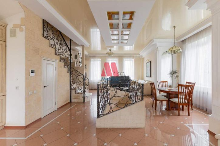 5-комн квартира Советская улица, д.8к2
