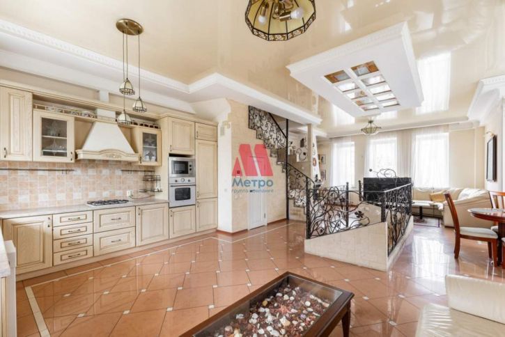 5-комн квартира Советская улица, д.8к2