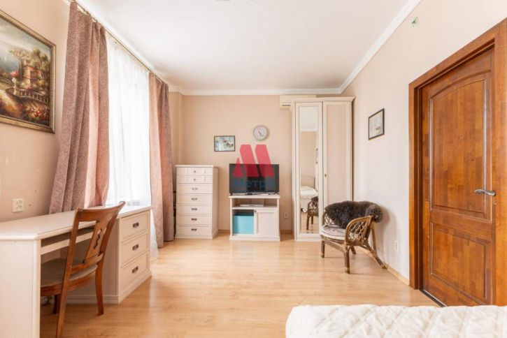 5-комн квартира Советская улица, д.8к2
