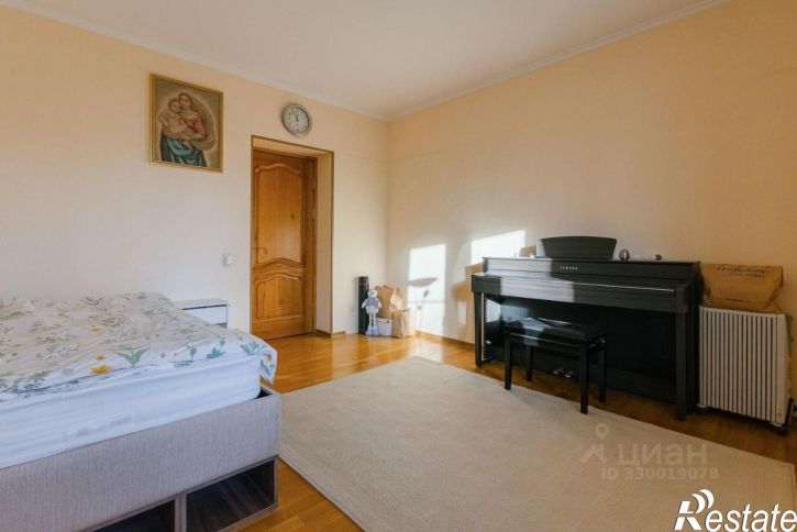 3-комн квартира ул Собинова, 42,  д. 42