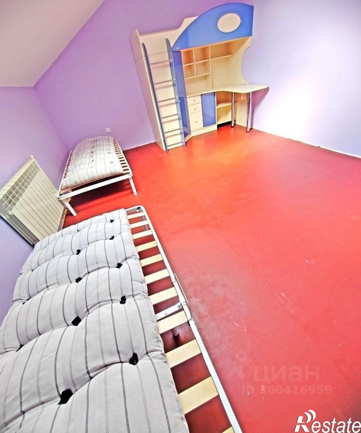 3-комн квартира пер 1-й Слепнева, 16,  д. 16