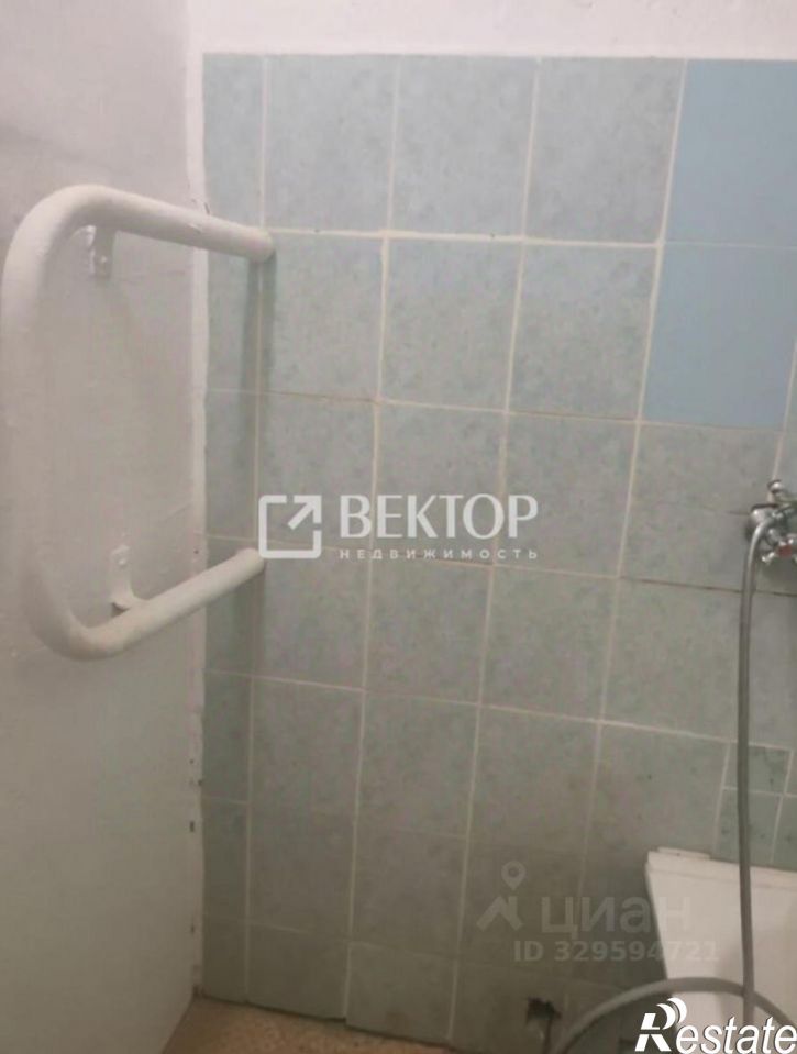 2-комн квартира пр-кт Машиностроителей, 3,  д. 3