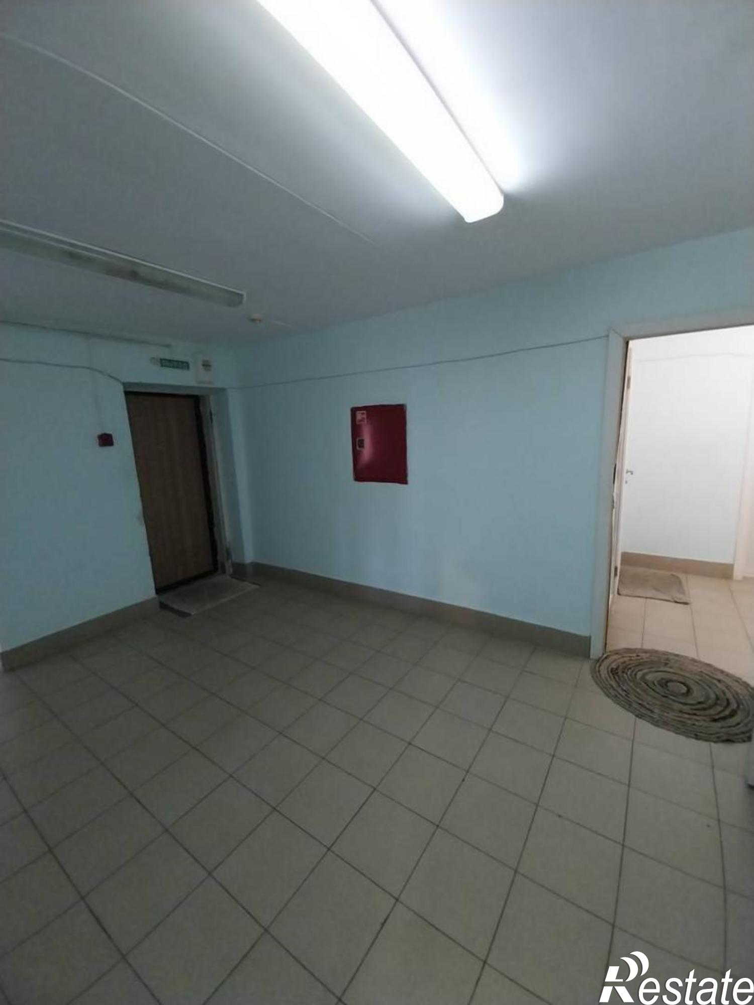 Купить комнату за 899 000 рублей на улица Труфанова, 30, к.4