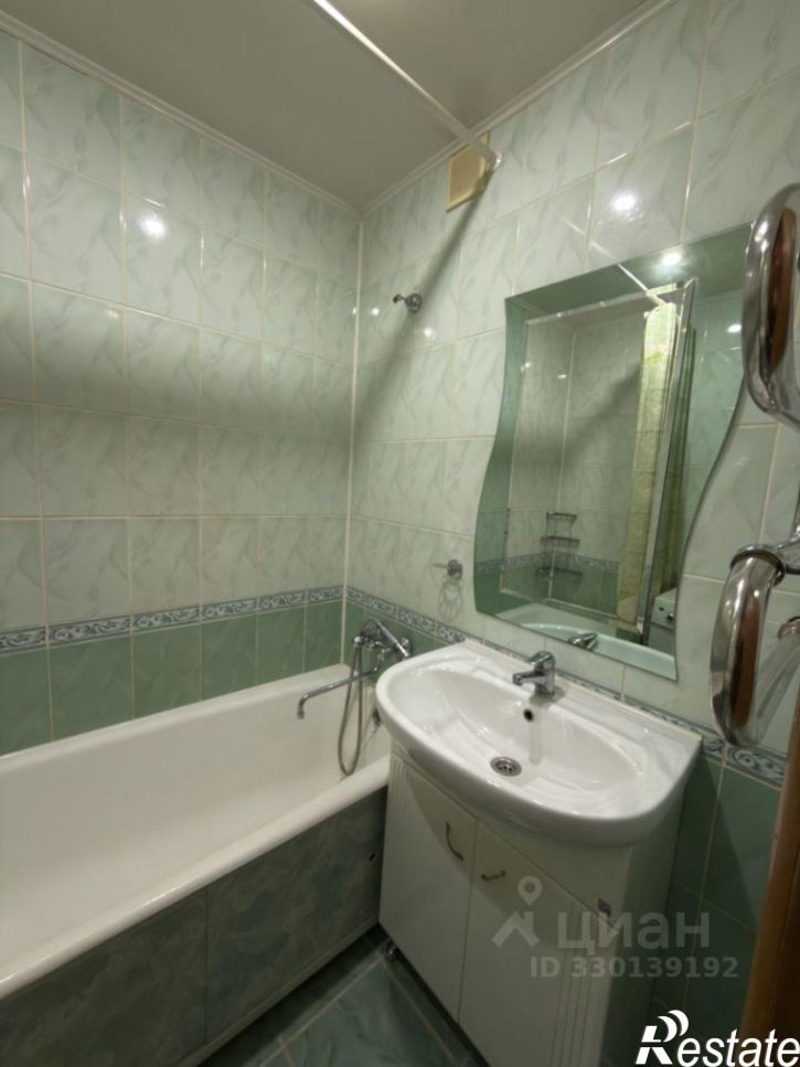 2-комн квартира улица Панина, 10,  д. 10
