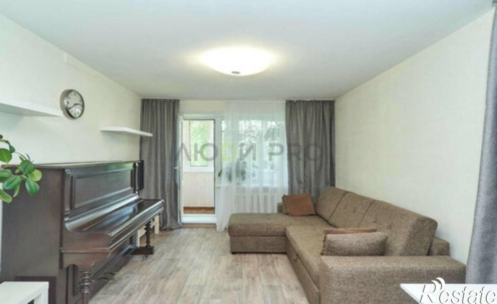 3-комн квартира улица Громова, 56 к2,  д. 56 к2