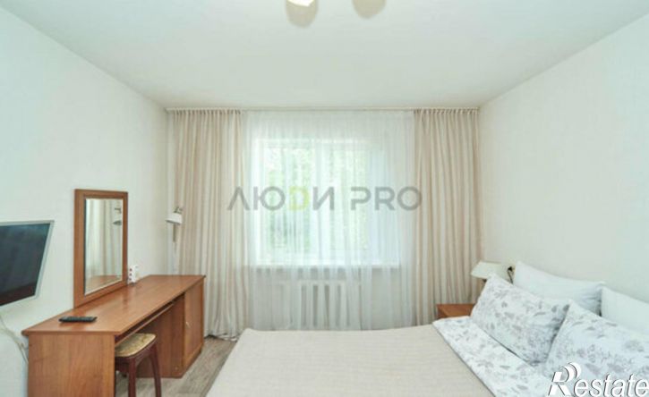 3-комн квартира улица Громова, 56 к2,  д. 56 к2